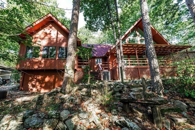 18 S. Badalona Dr., Hot Springs Village, AR 71909