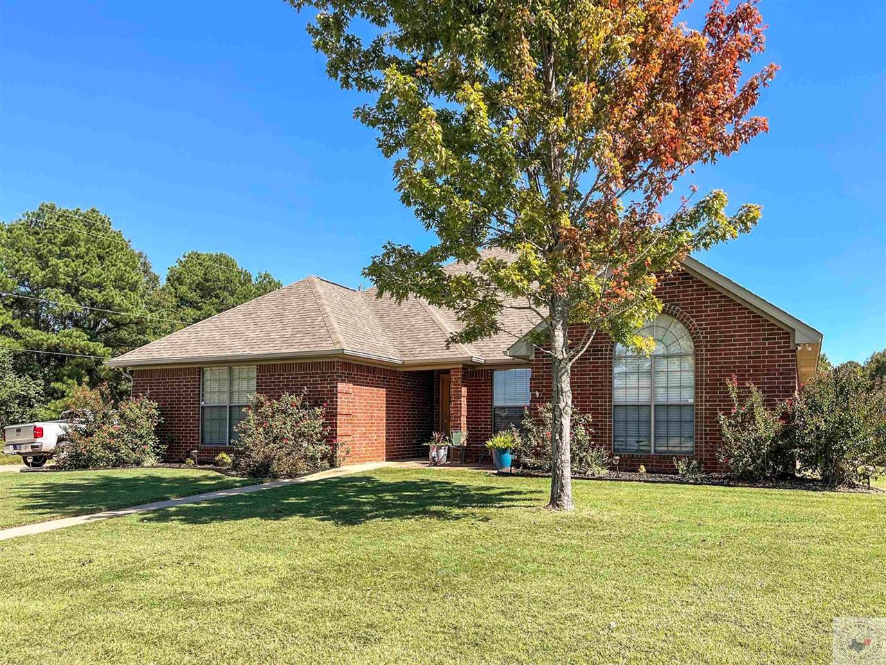 302 Meadowridge Cir, Texarkana, AR 71854