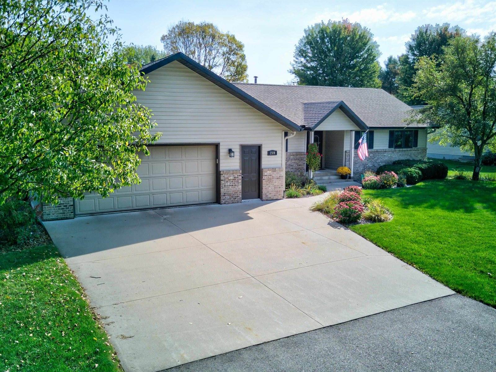 209 Larch Avenue, Marshfield, WI 54449