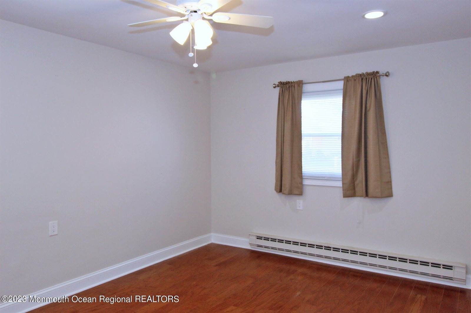 37 Tony Court, Brick, NJ 08724