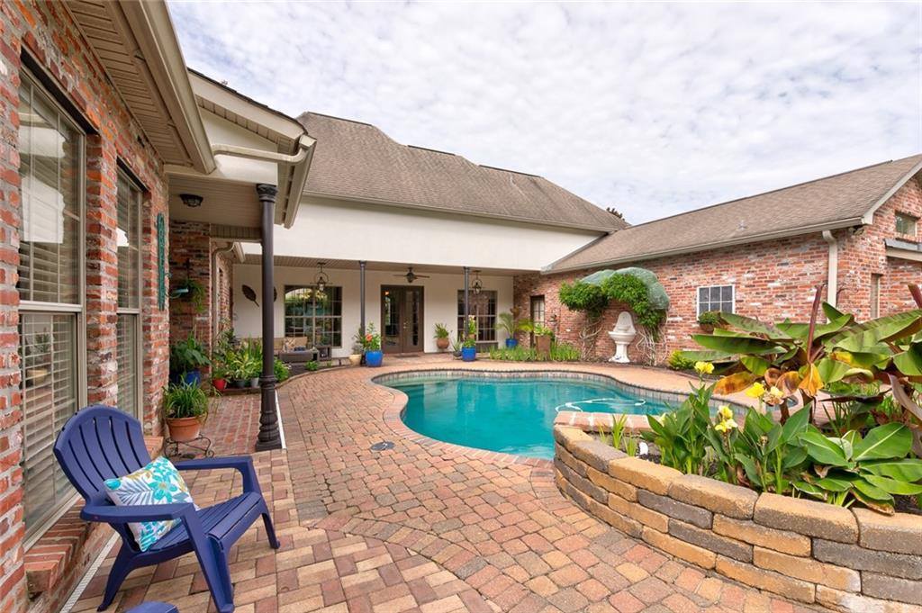 385 Pencarrow Circle, Madisonville, LA 70447