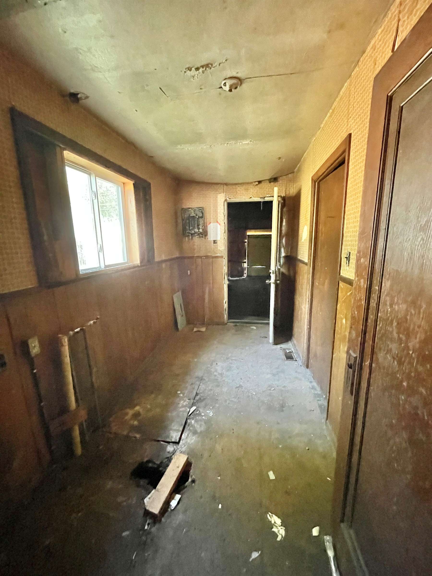 2240 Spruce St, Terre Haute, IN 47807