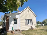 2240 Spruce St, Terre Haute, IN 47807