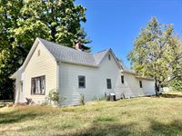 2240 Spruce St, Terre Haute, IN 47807
