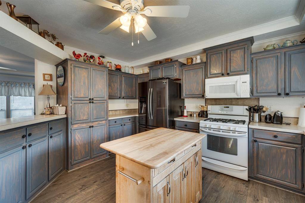 14070 NW County Road 190, Rice, TX 75155