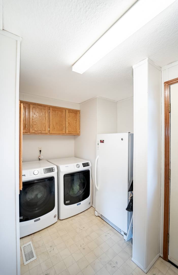 413 Westcliff Drive, Spring Creek, NV 89815