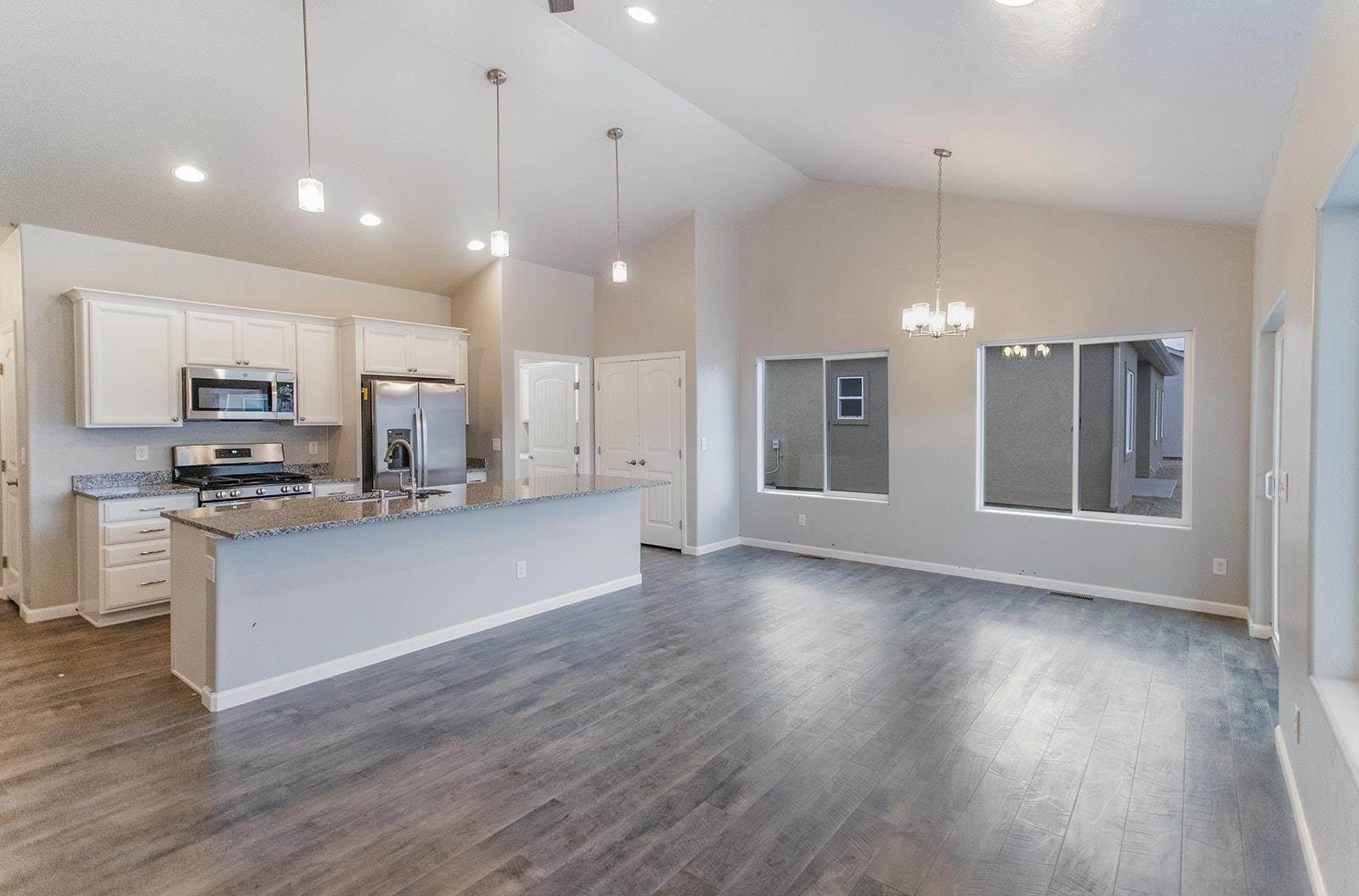 1450 Excelsior Creek Avenue, Montrose, CO 81401