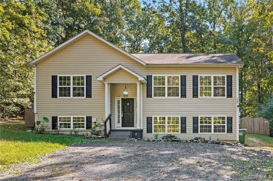 123 Needwood Drive, Caroline County, VA 22546