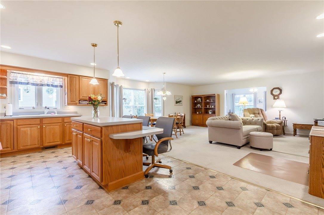 19 Winter Rdg Ridge, Ogden, NY 14559