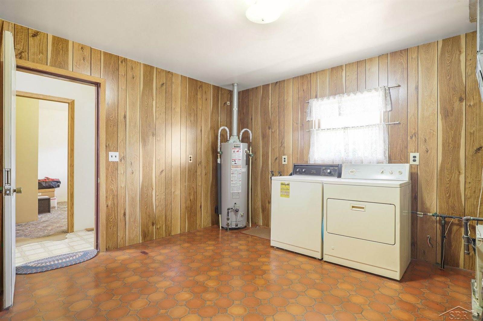 5120 East Road, Saginaw, MI 48601