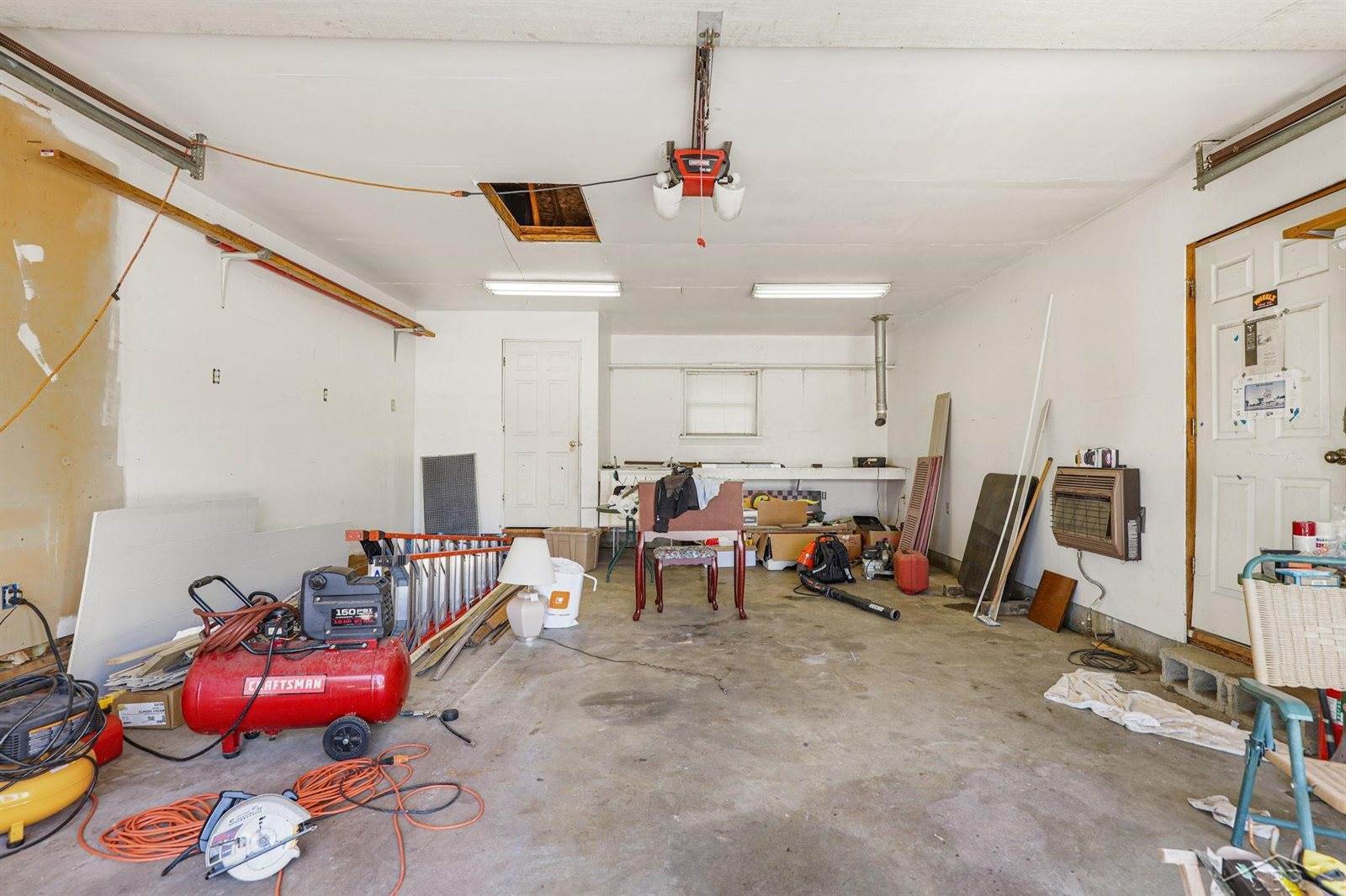 5120 East Road, Saginaw, MI 48601