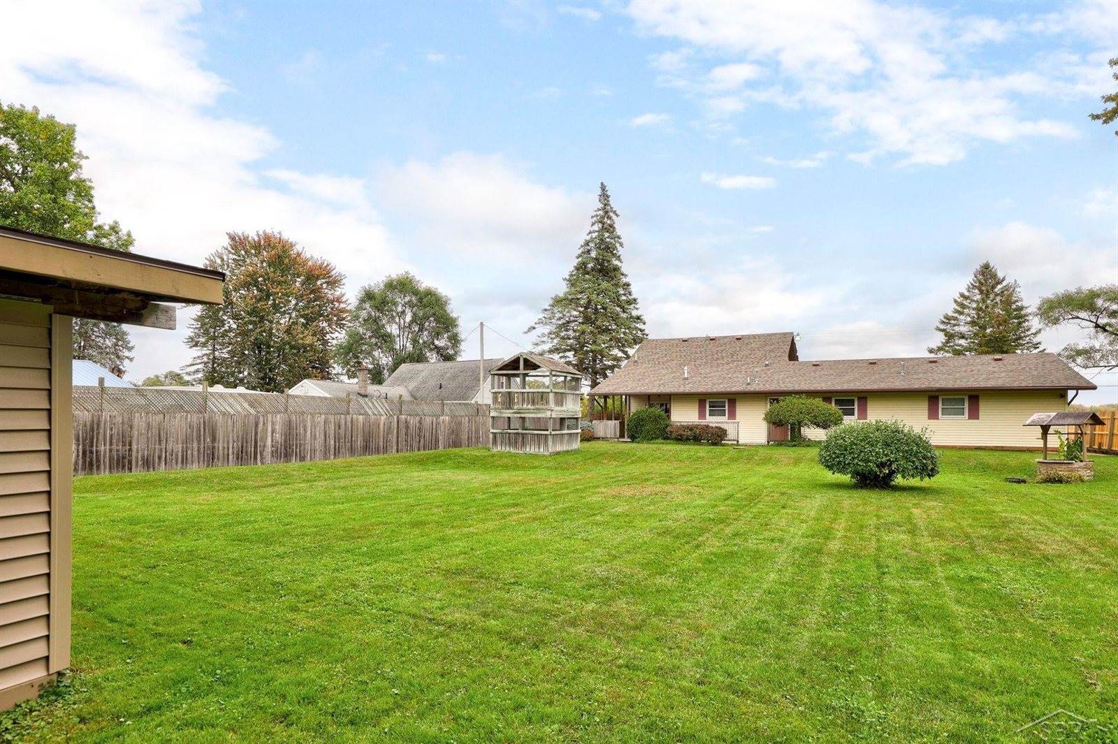 5120 East Road, Saginaw, MI 48601