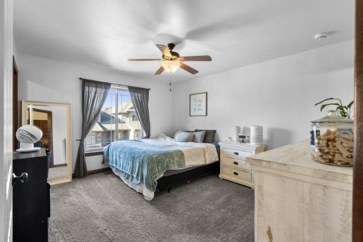 1440 Marilyn Dr, North Liberty, IA 52317