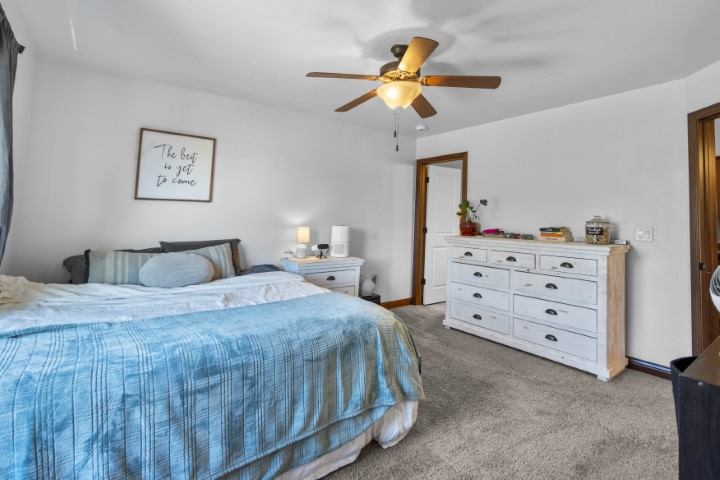 1440 Marilyn Dr, North Liberty, IA 52317