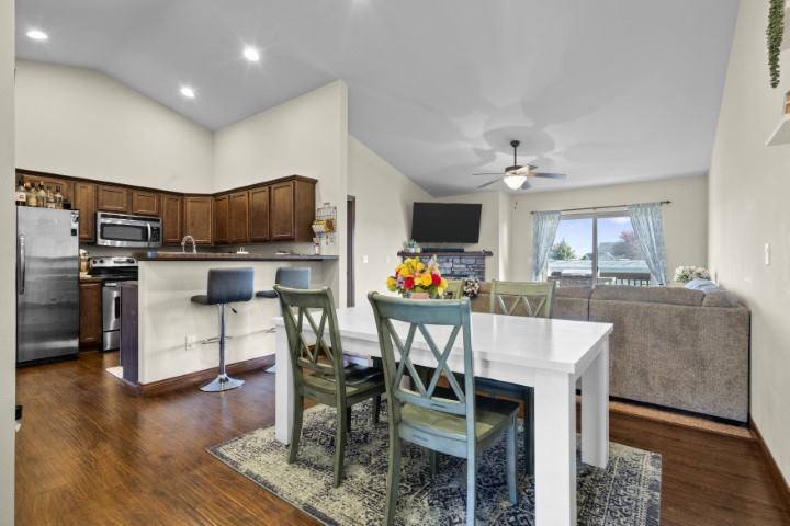 1440 Marilyn Dr, North Liberty, IA 52317