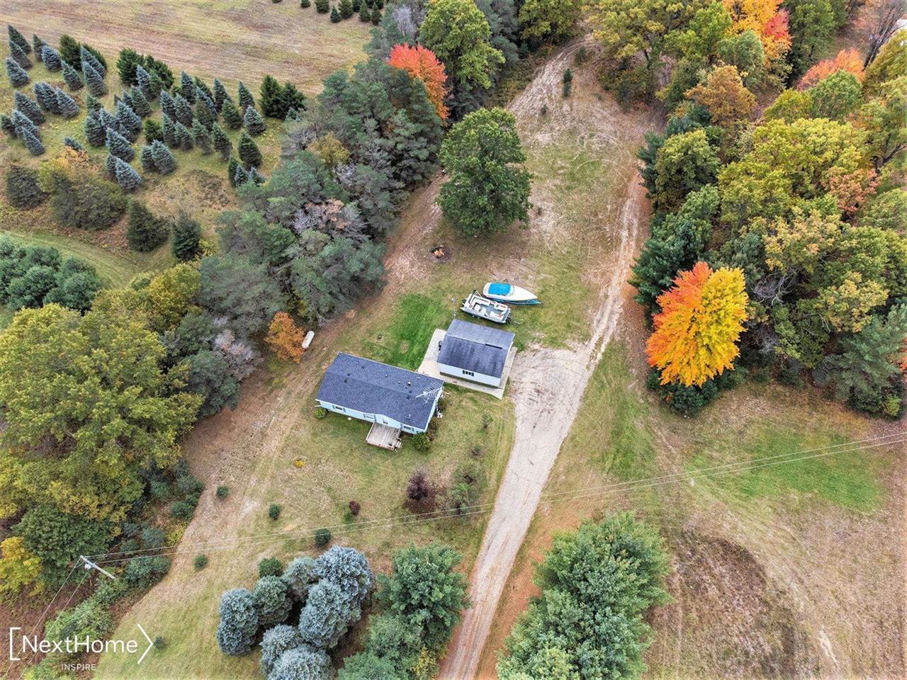 7889 W Emery Road, Houghton Lake, MI 48629