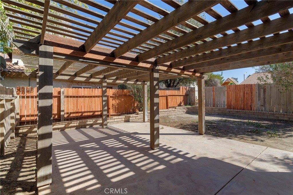 4560 Ridgewood Court, Palmdale, CA 93552