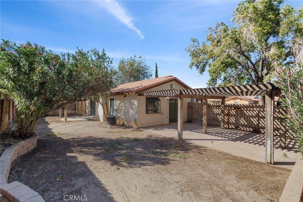 4560 Ridgewood Court, Palmdale, CA 93552