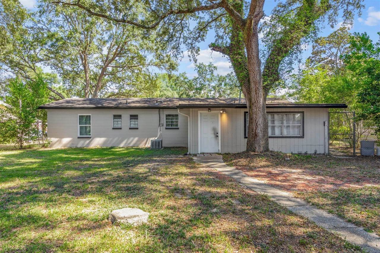 429 Edge Avenue, Valparaiso, FL 32580