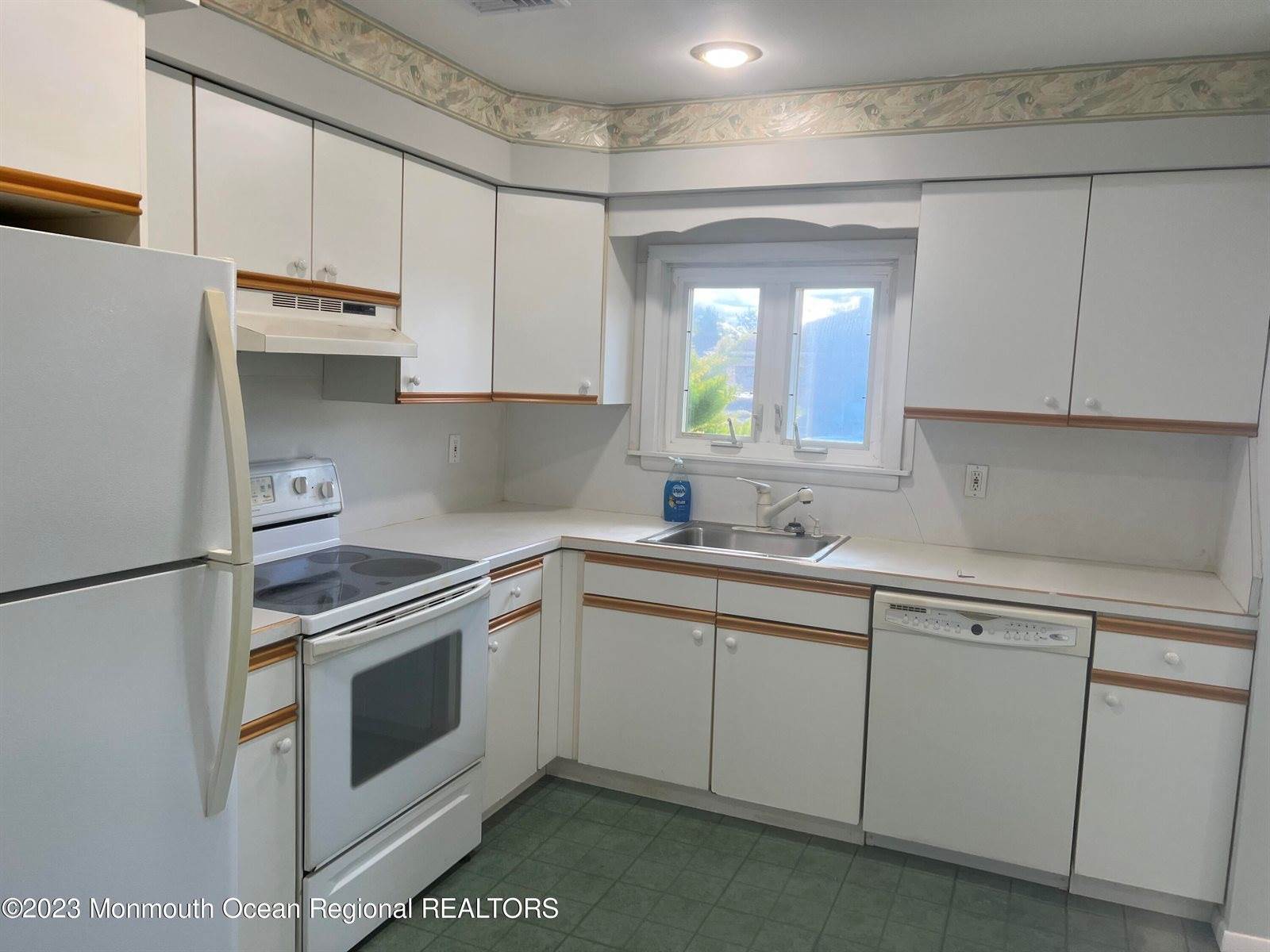 1 Dominica Drive, Toms River, NJ 08757