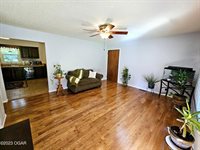 1609 Kingsbury Road, Neosho, MO 64850