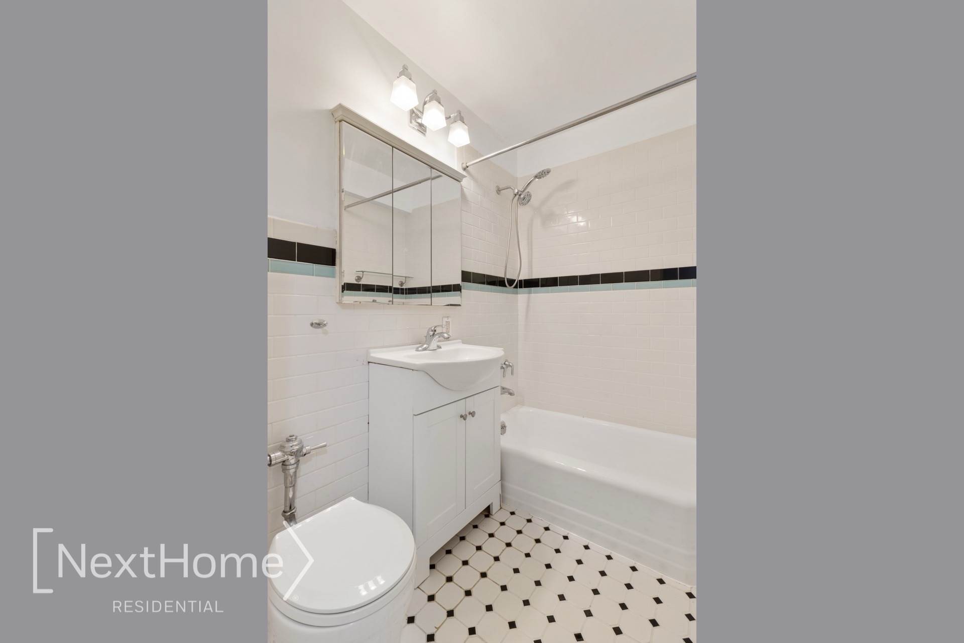 142-20 84th Drive, Briarwood, NY 11435