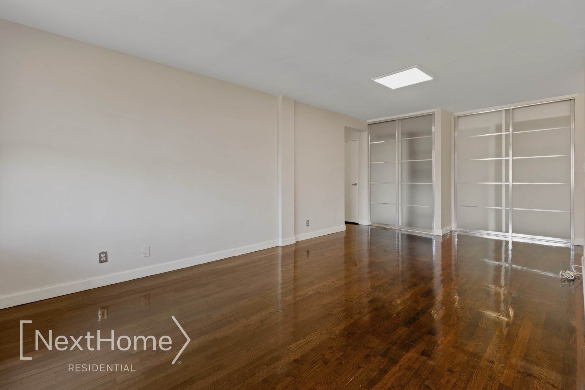 142-20 84th Drive, Briarwood, NY 11435