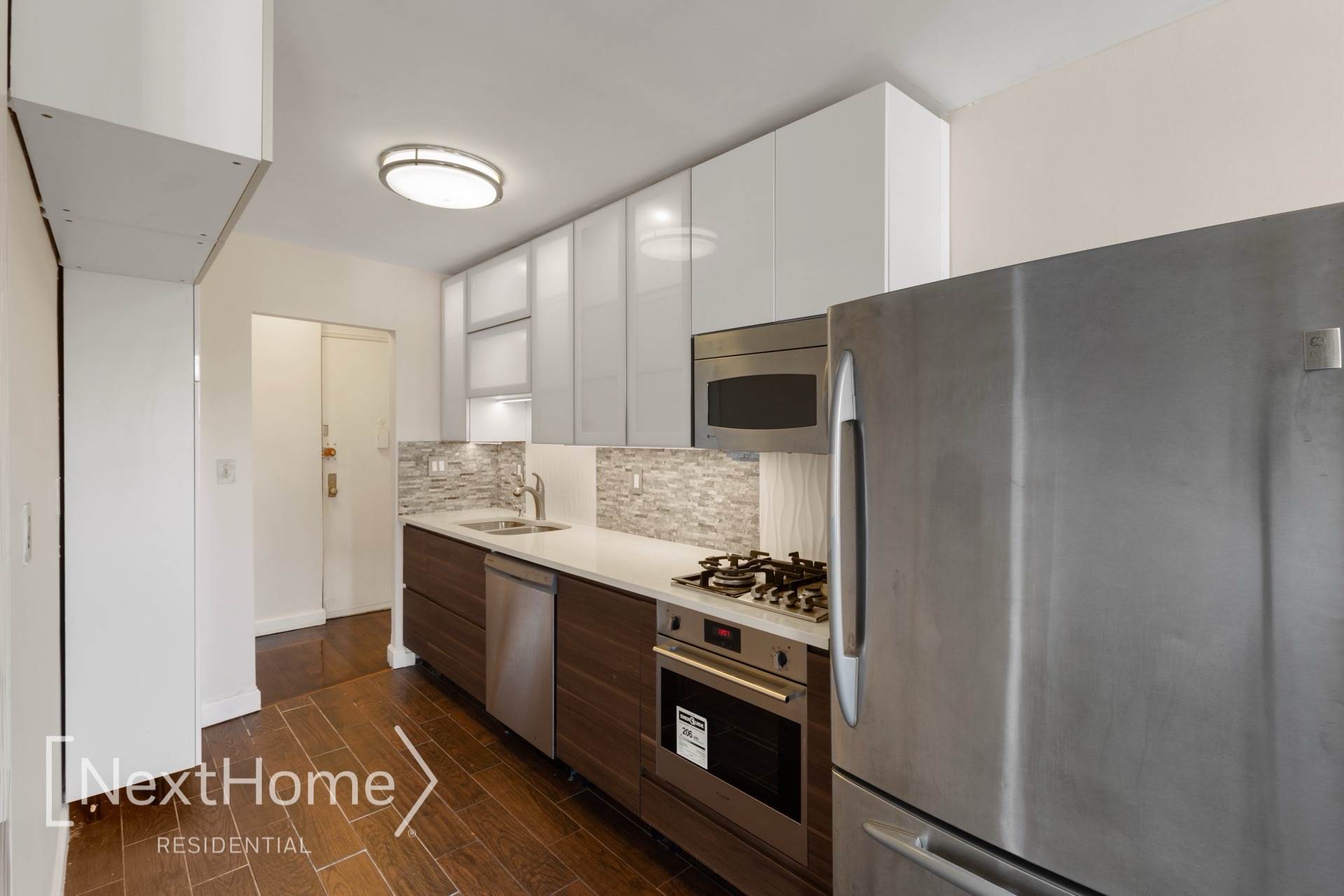 142-20 84th Drive, Briarwood, NY 11435