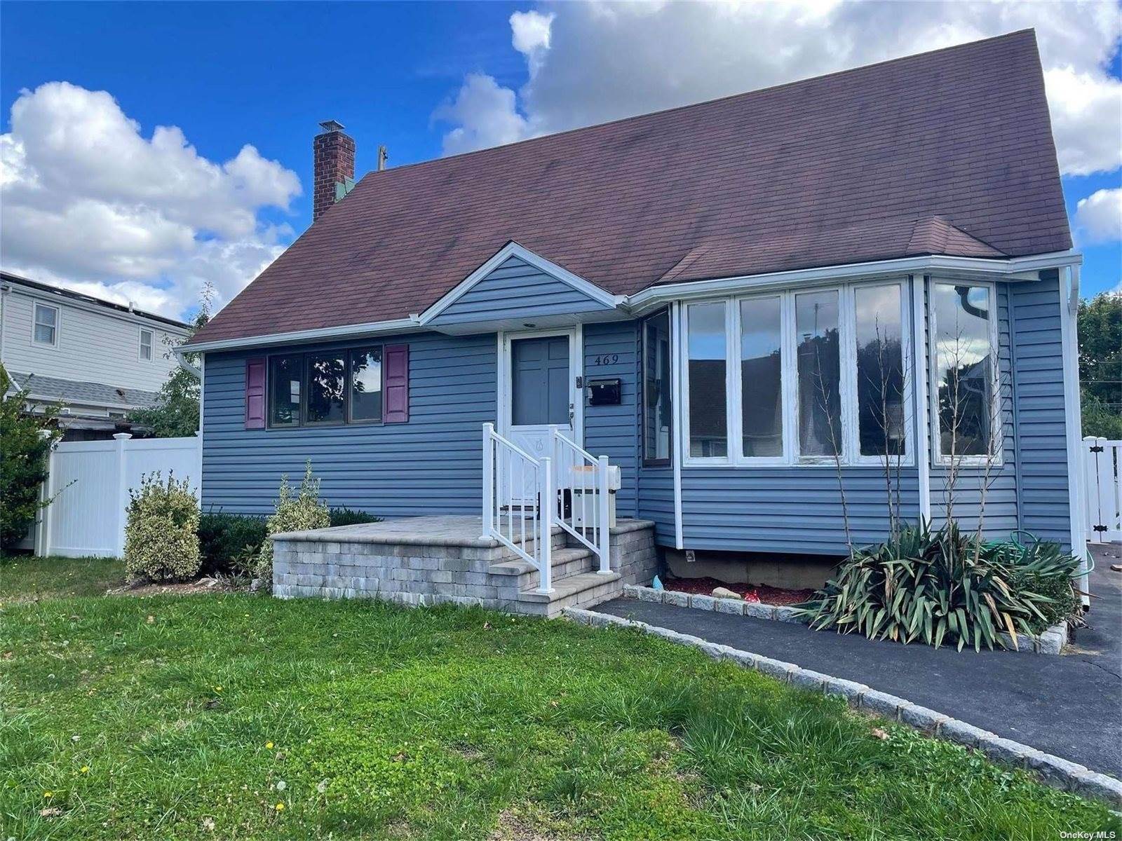 469 Kell Place, Seaford, NY 11783