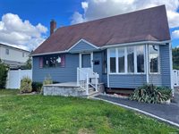 469 Kell Place, Seaford, NY 11783