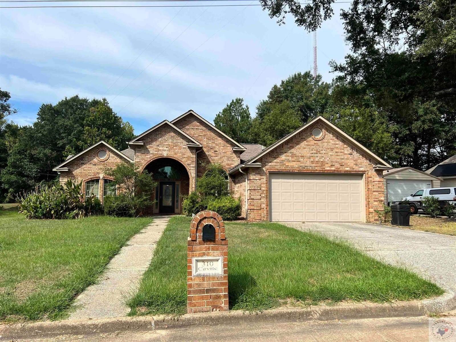 310 Cavite Place, Wake Village, TX 75501