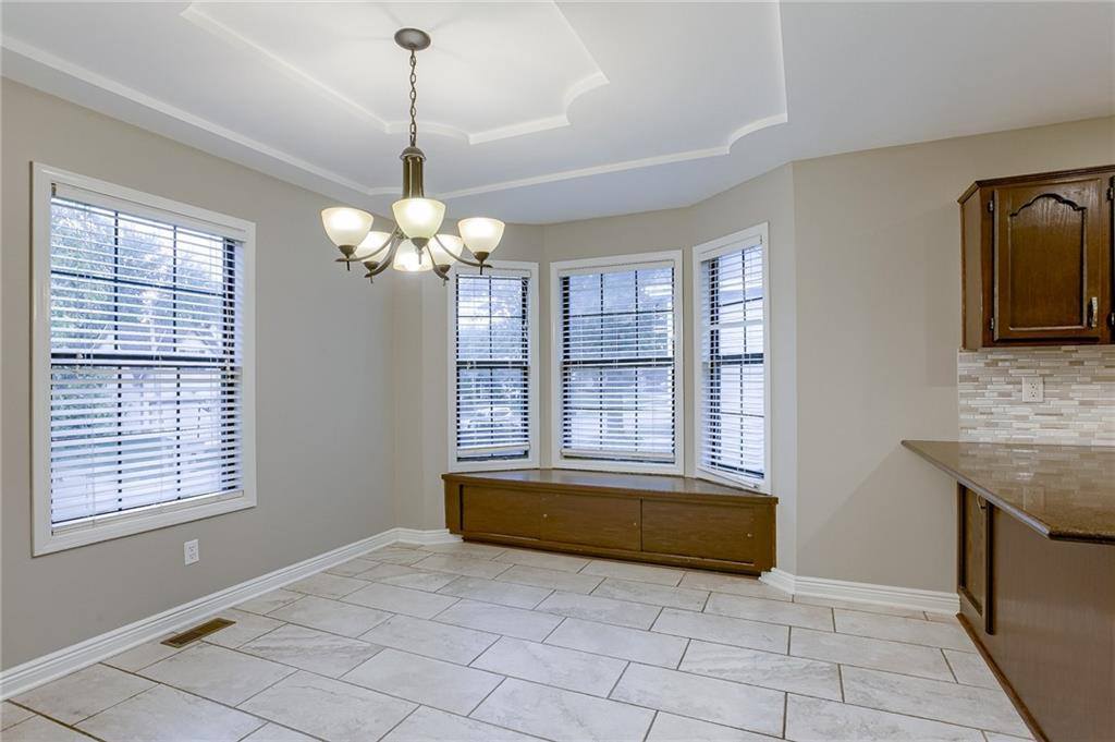 608 SE Pendleton Drive, Lee's Summit, MO 64063