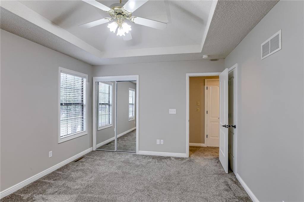 608 SE Pendleton Drive, Lee's Summit, MO 64063