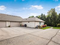 112 Pioneer Circle, Pickerington, OH 43147