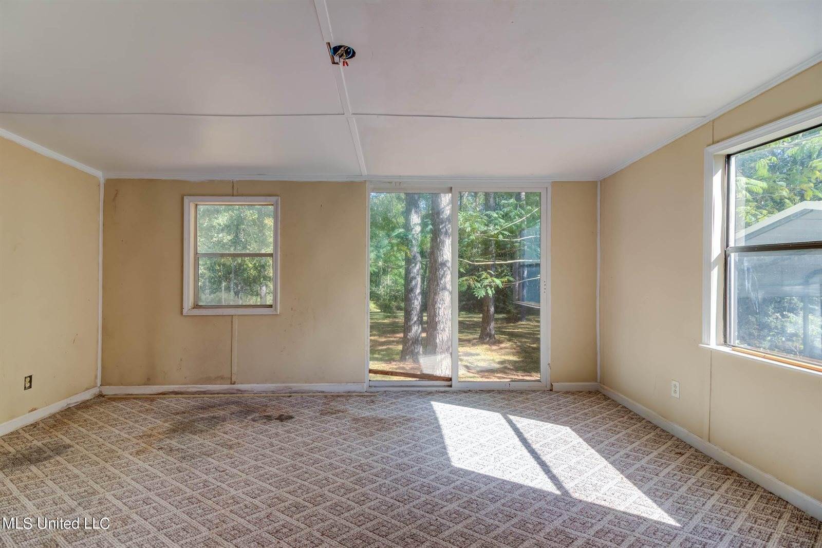 1226 Highway 49, Perkinston, MS 39573