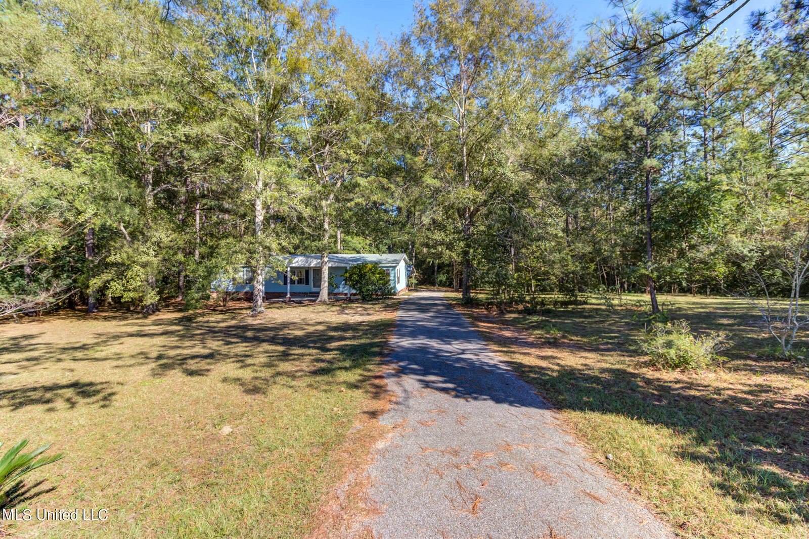 1226 Highway 49, Perkinston, MS 39573