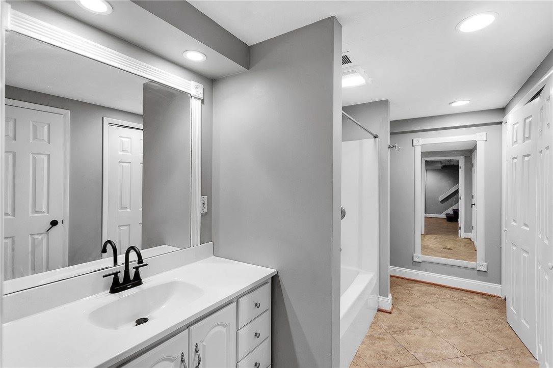 1207 Carlisle St, Natrona Hts/Harrison Township, PA 15065