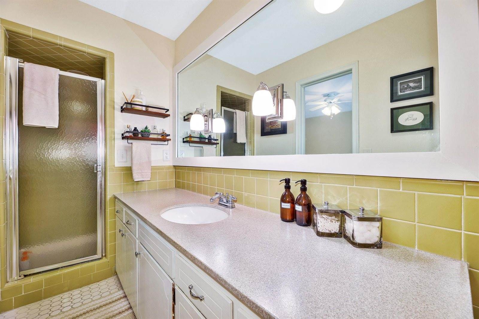 6845 E 14th St N, Wichita, KS 67206