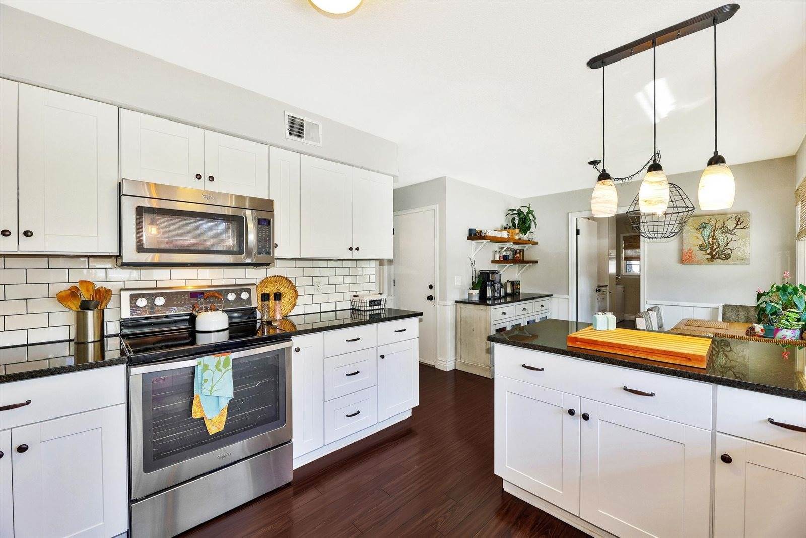 6845 E 14th St N, Wichita, KS 67206