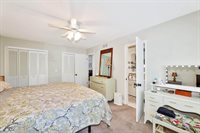 6845 E 14th St N, Wichita, KS 67206