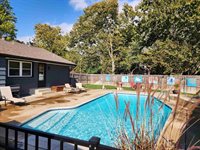 6845 E 14th St N, Wichita, KS 67206