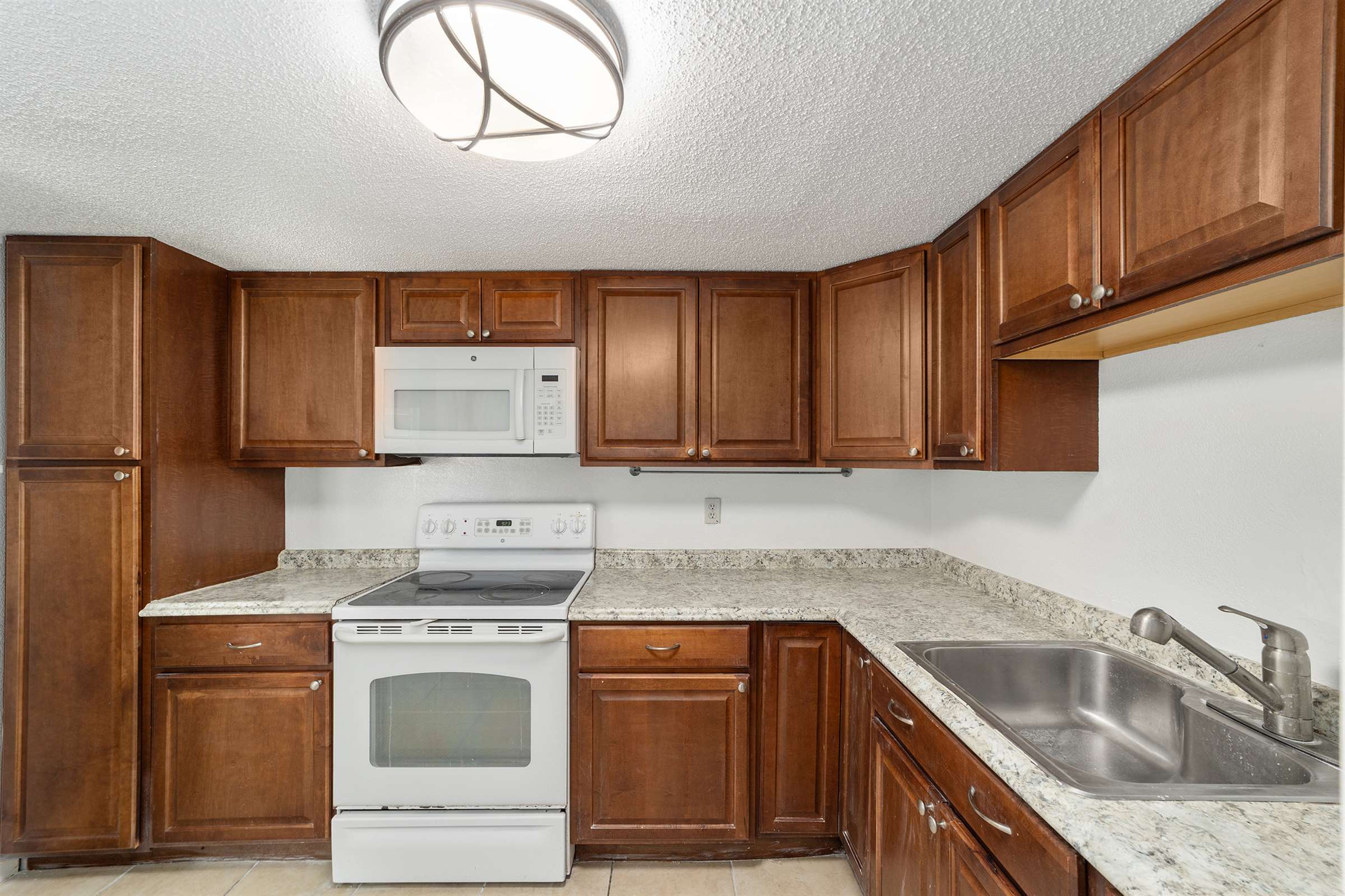 563 Fairways Drive, Ocala, FL 34472