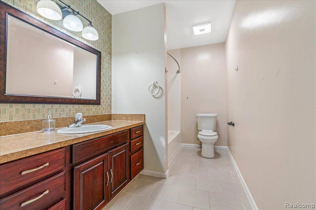 3707 Westphal Road, Genoa Township, MI 48843