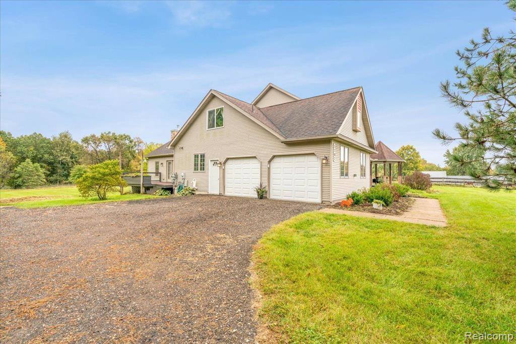 3707 Westphal Road, Genoa Township, MI 48843