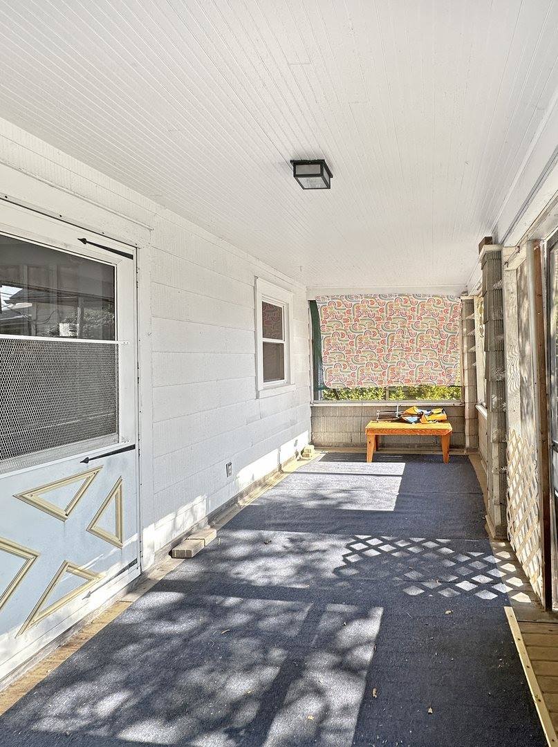 1345 South Galena Avenue, Freeport, IL 61032