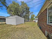 1827 S Glenn St, Wichita, KS 67213
