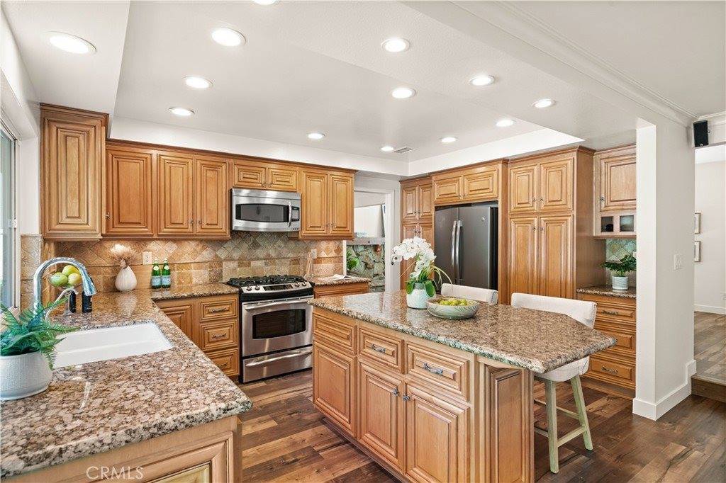 27049 Esward Drive, Calabasas, CA 91301