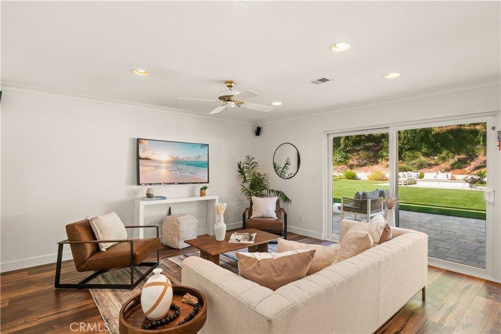 27049 Esward Drive, Calabasas, CA 91301