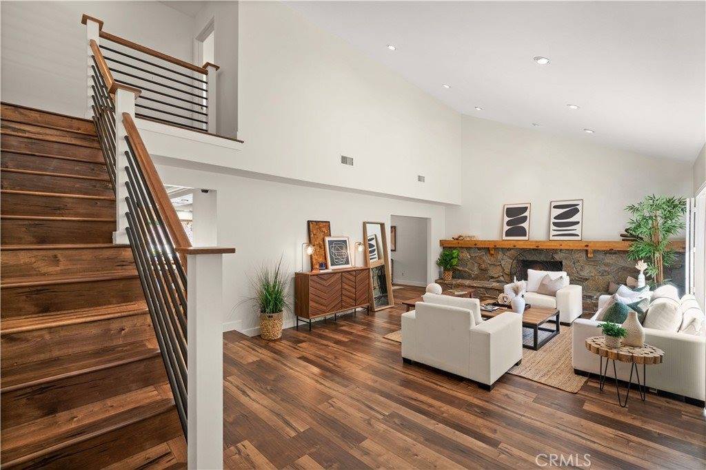 27049 Esward Drive, Calabasas, CA 91301