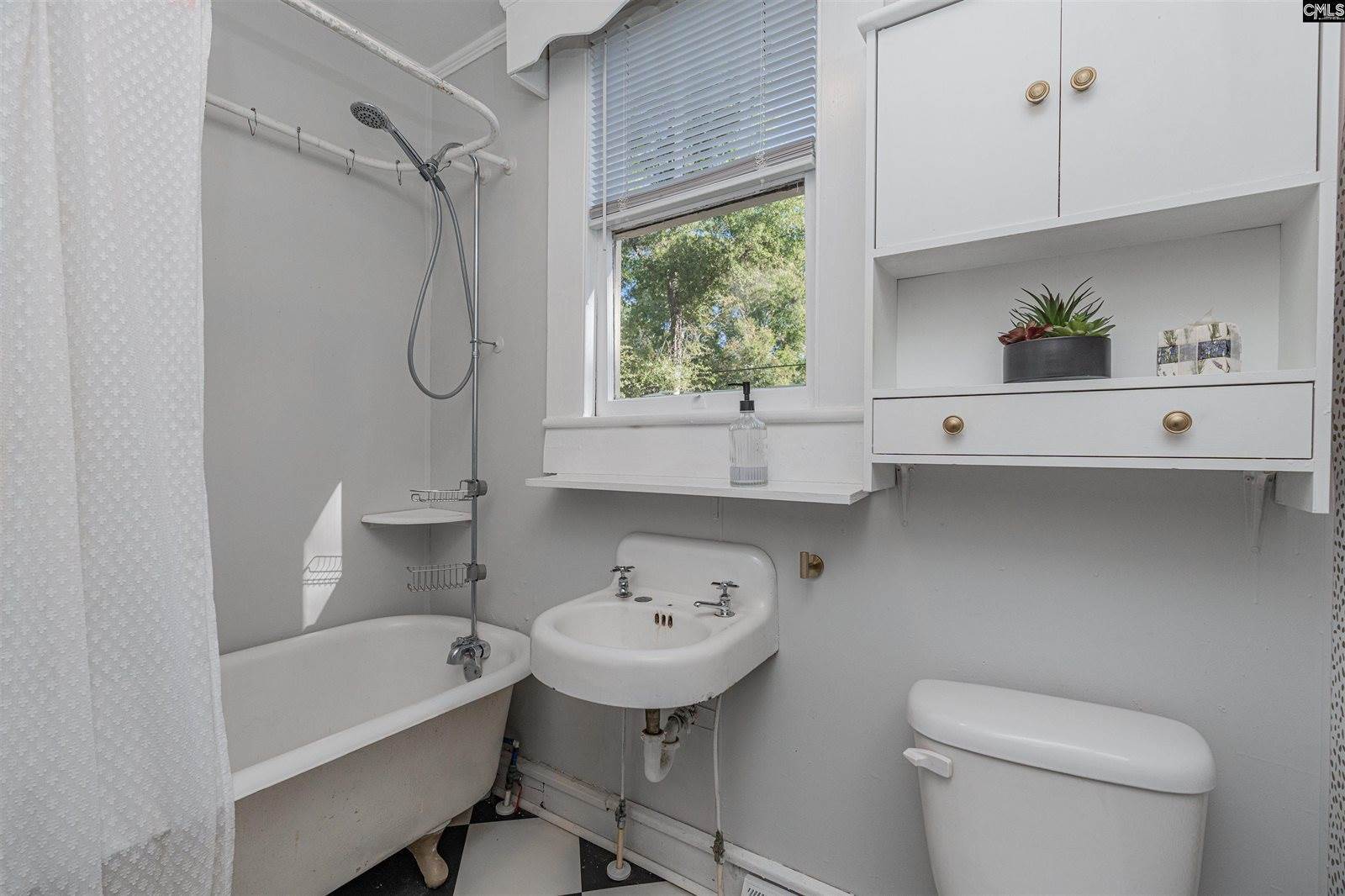 1532 Crapps, West Columbia, SC 29169